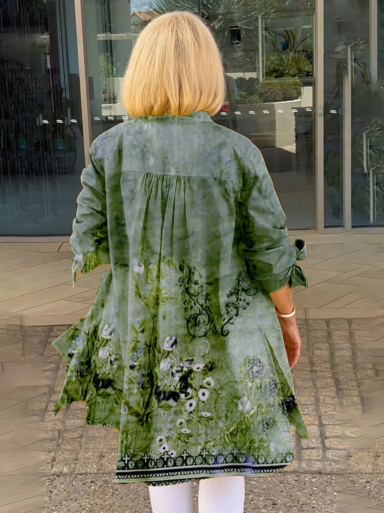 Akira | Elegant Swing Jacket